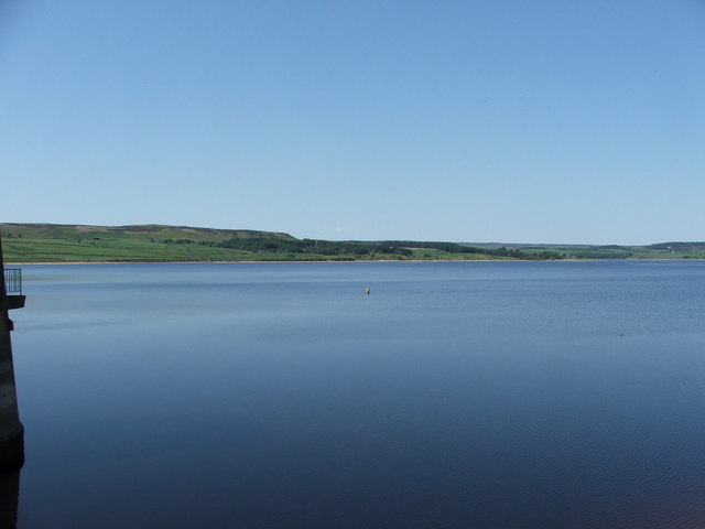 File:Derwent Reservoir - geograph.org.uk - 1338386.jpg