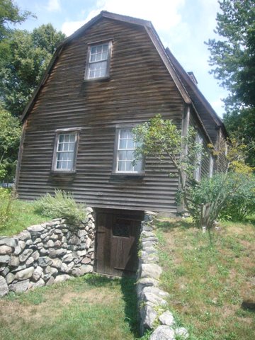 File:Fairbanks house in Dedham Massachusetts oldest house in America 2.JPG