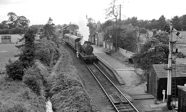 Fairford railway station