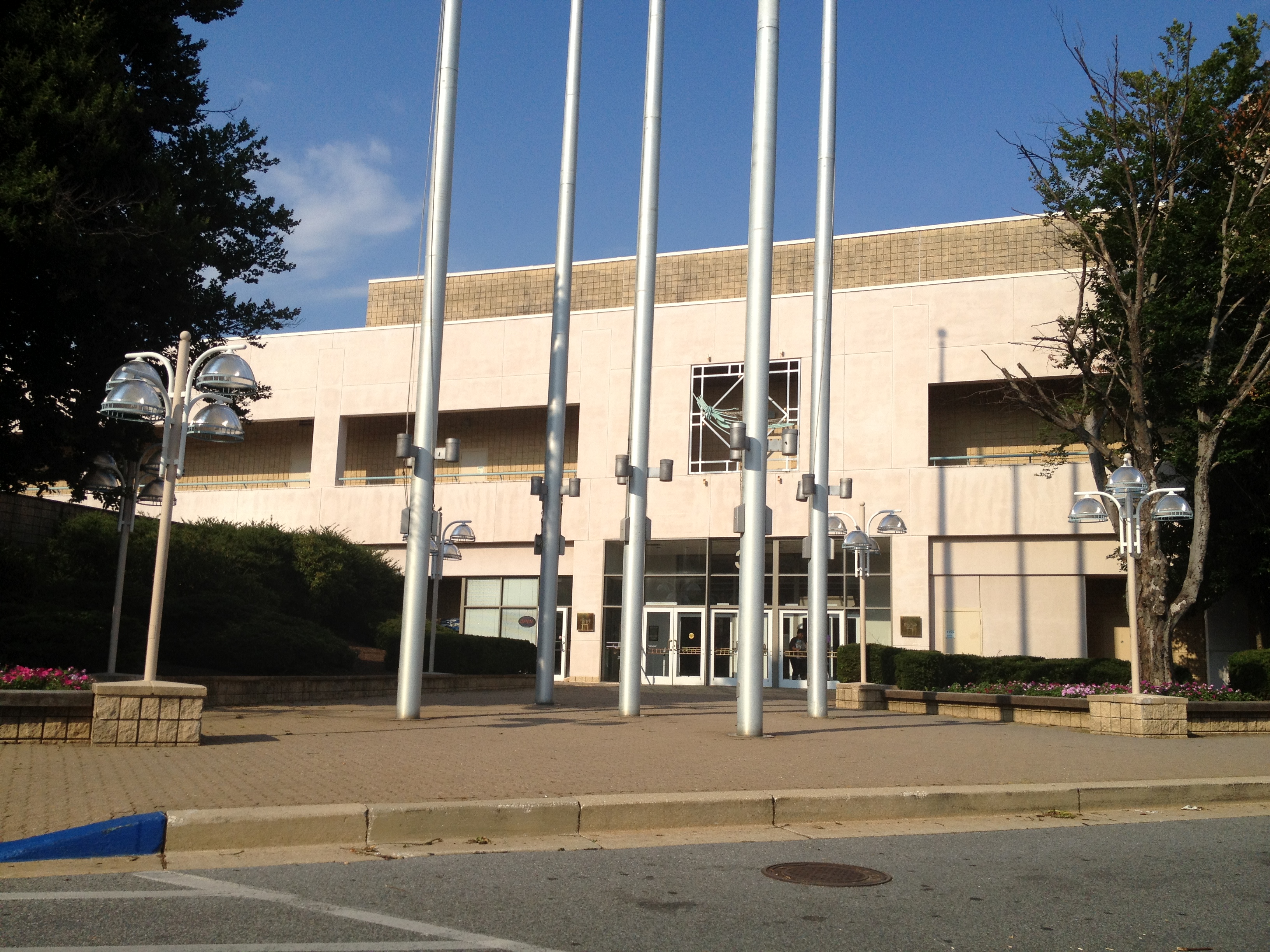 JC Penney's Grass Valley store not permanently closed, Business