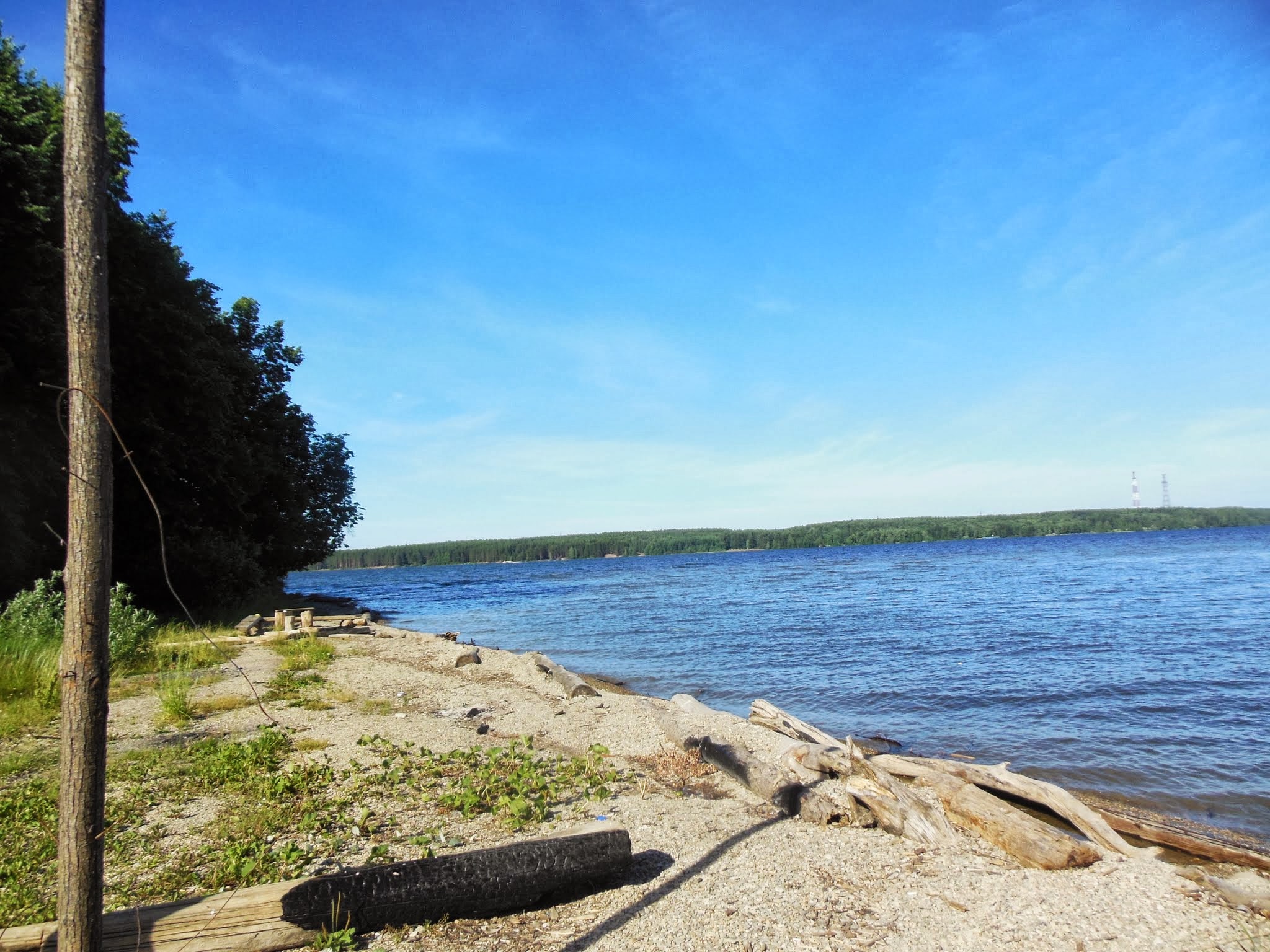 Камское водохранилище. Юго Камское водохранилище. Камское водохранилище пляж. Юго-Камское водохранилище Пермский край. Остров на Камском водохранилище.