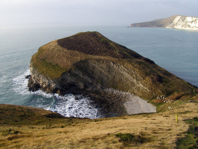 Pondfield Cove and Worbarrow Tout - geograph.org.uk - 645563