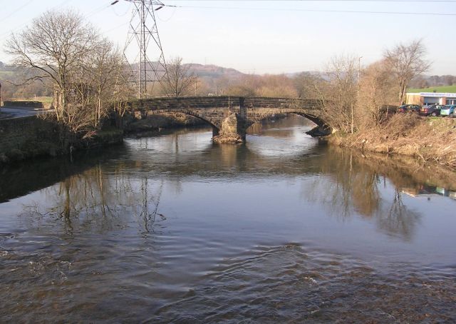 File:River Aire viewed from Apperley Bridge - geograph.org.uk - 687635.jpg