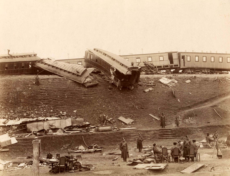 File:Russian imperial train crush1888.jpg