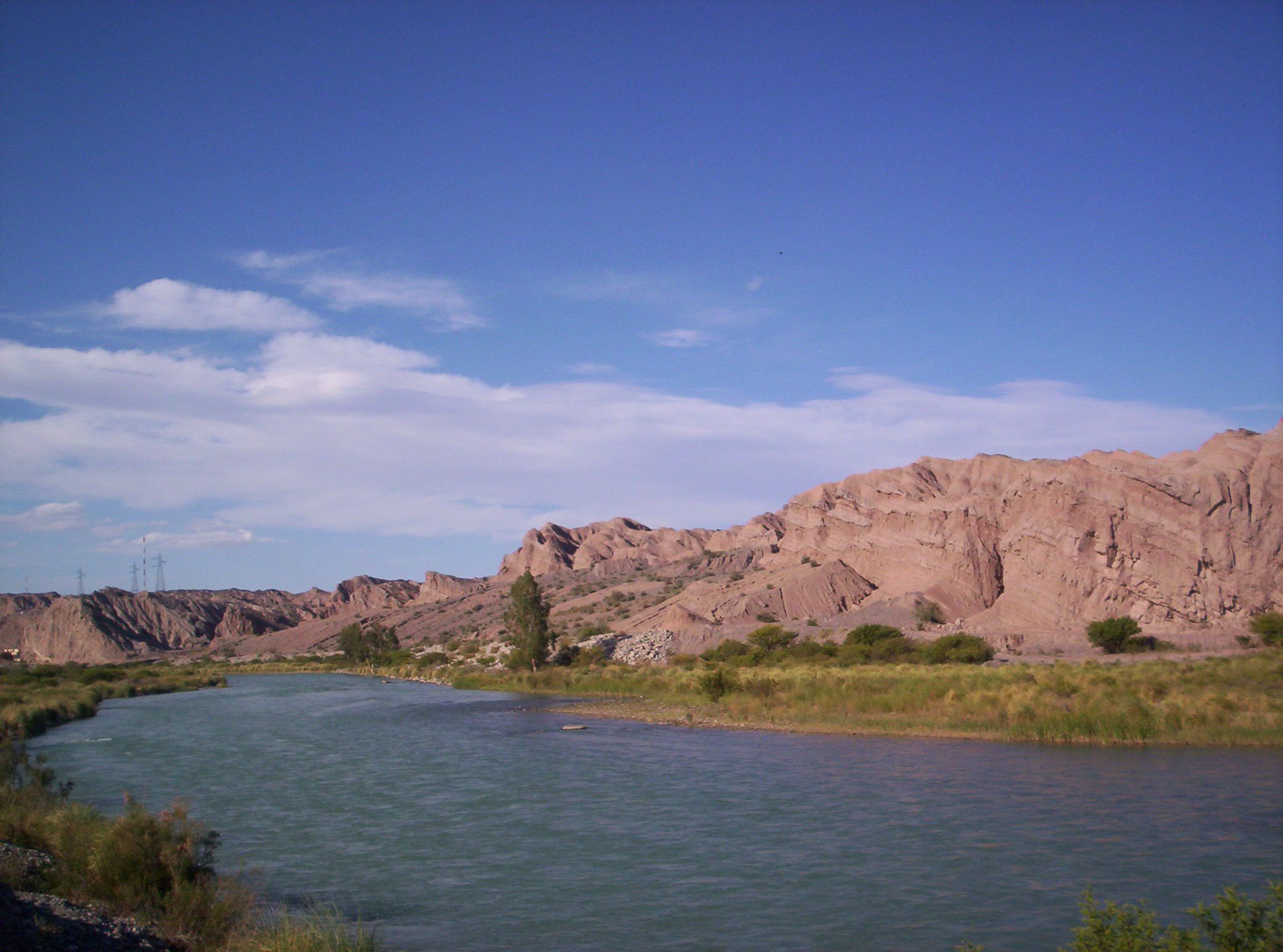 File:Río San Juan, Provincia de San Juan, Argentina.jpg - Wikimedia Commons