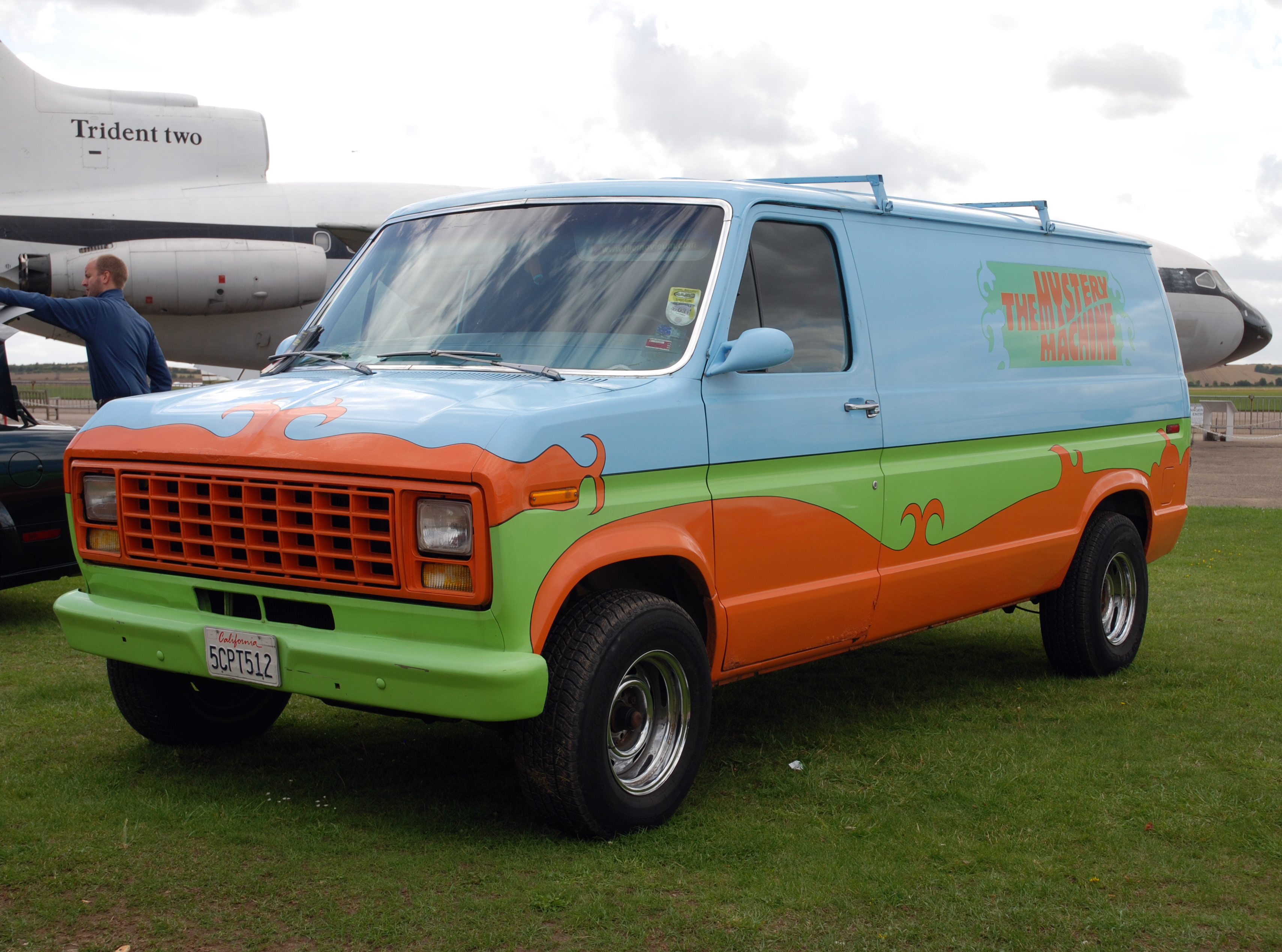 Oklahoma Man Converts Old Van Into ScoobyDoo ‘Mystery Machine’ NBC 5