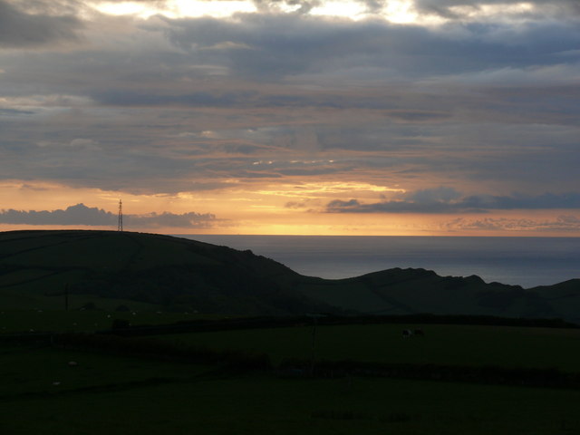 File:Sunset over The Torrs - geograph.org.uk - 726473.jpg