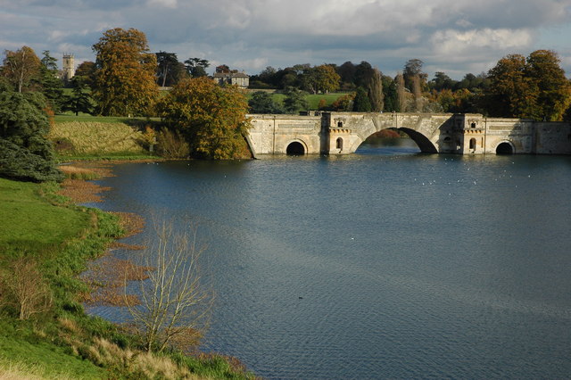 The Grand Bridge, Blenheim Park - geograph.org.uk - 1011820