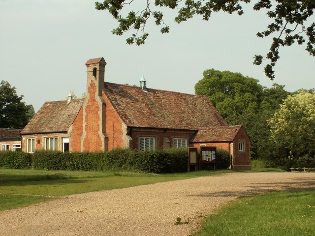 File:The Village Hall at Hilton - geograph.org.uk - 462039.jpg