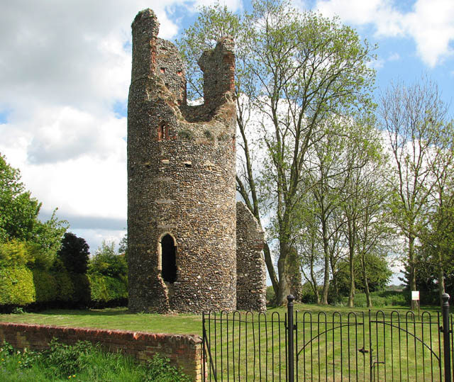 File:The ruin of St Mary's church - geograph.org.uk - 1284068.jpg
