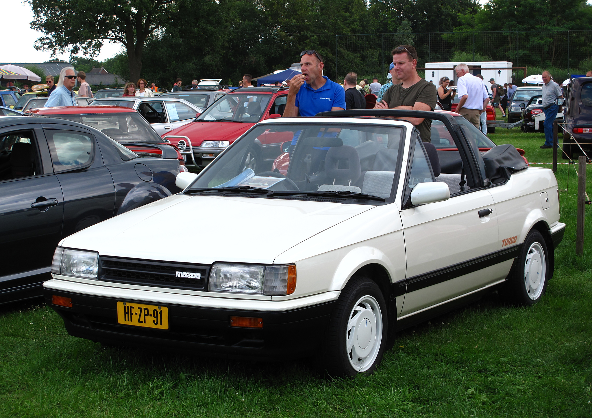 Мазда 1986 2 литра. Etude 1986 Mazda. Мазда 1986 шоколадная. Мазда 1986