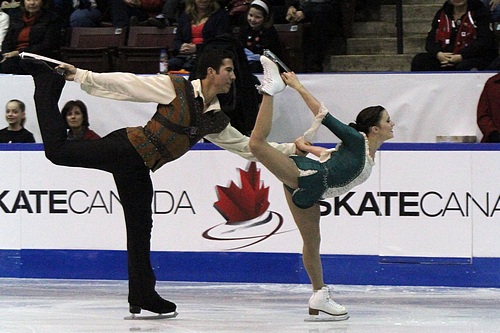 File:2011 Skate Canada Paige LawrenceRudi Swiegers 2.jpg
