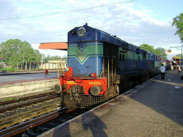 File:A WDP1 loco at Gudivada Train station.jpg