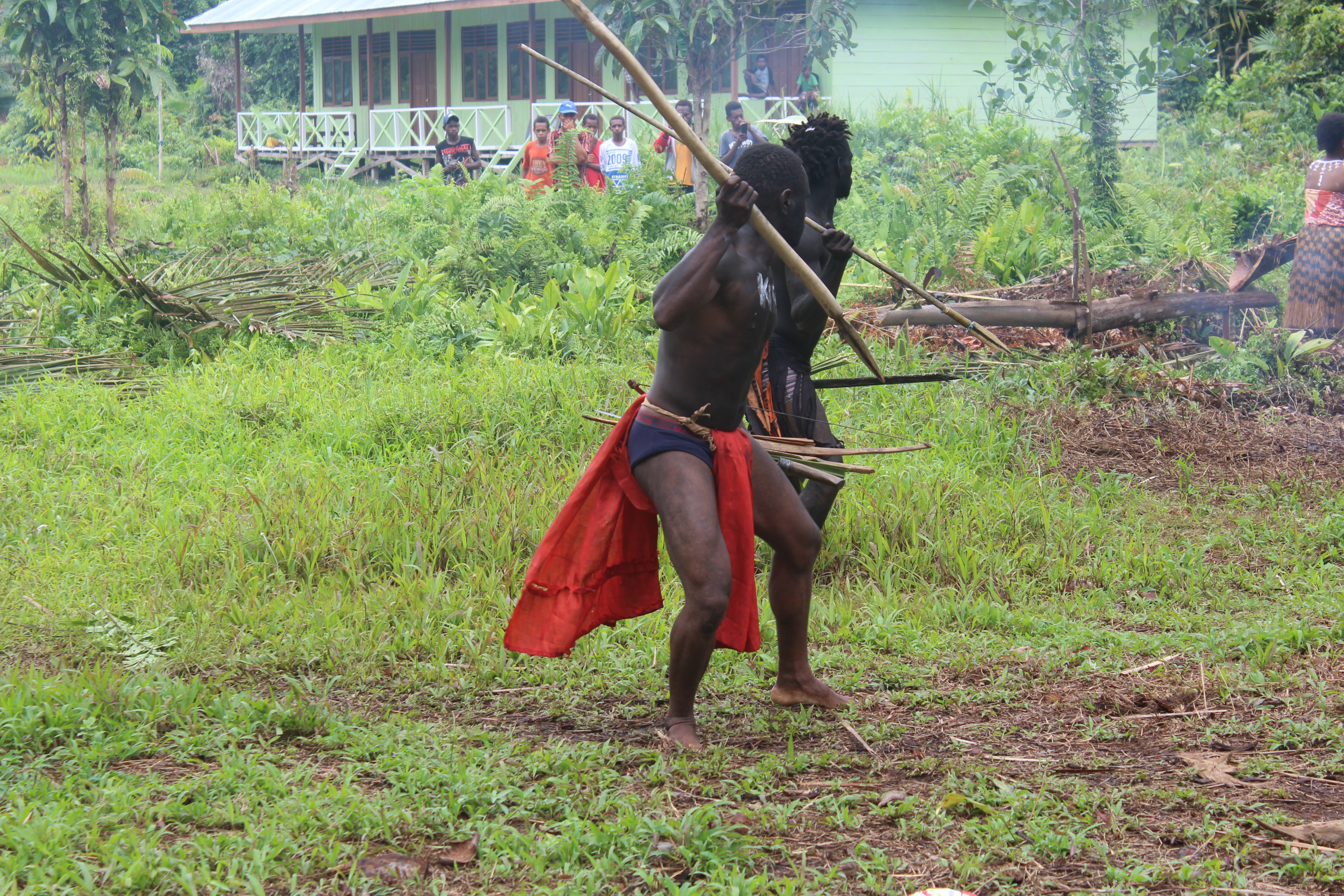 File:Aboriginal hunting tools.jpg - Wikimedia Commons