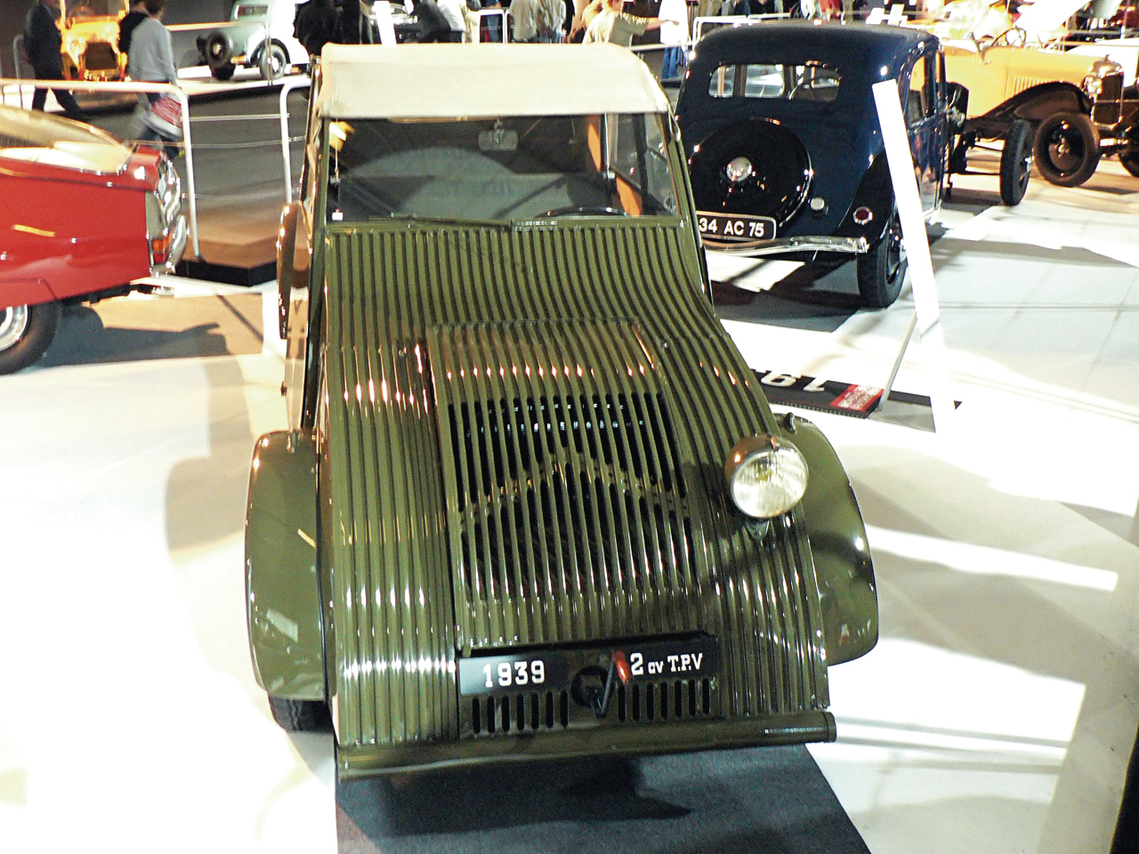 Citroën 2CV – Wikipedia