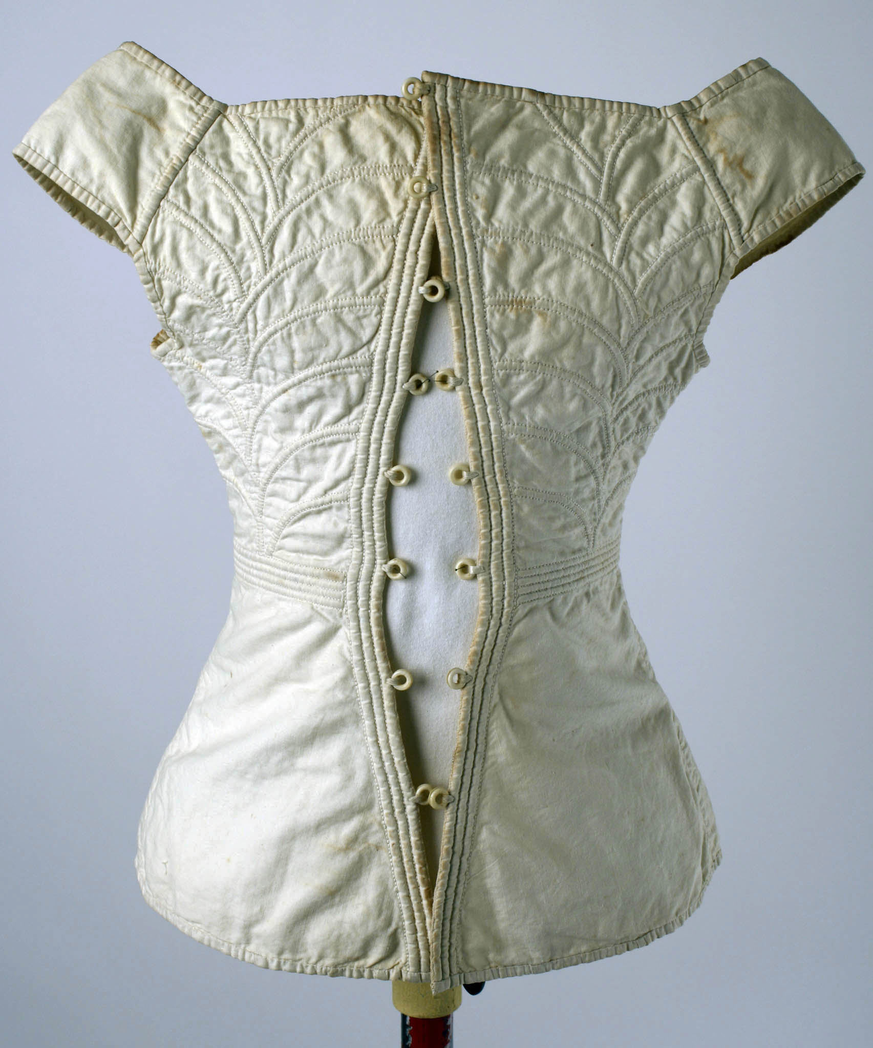 File:Effects of Corset Wearing.jpg - Wikimedia Commons