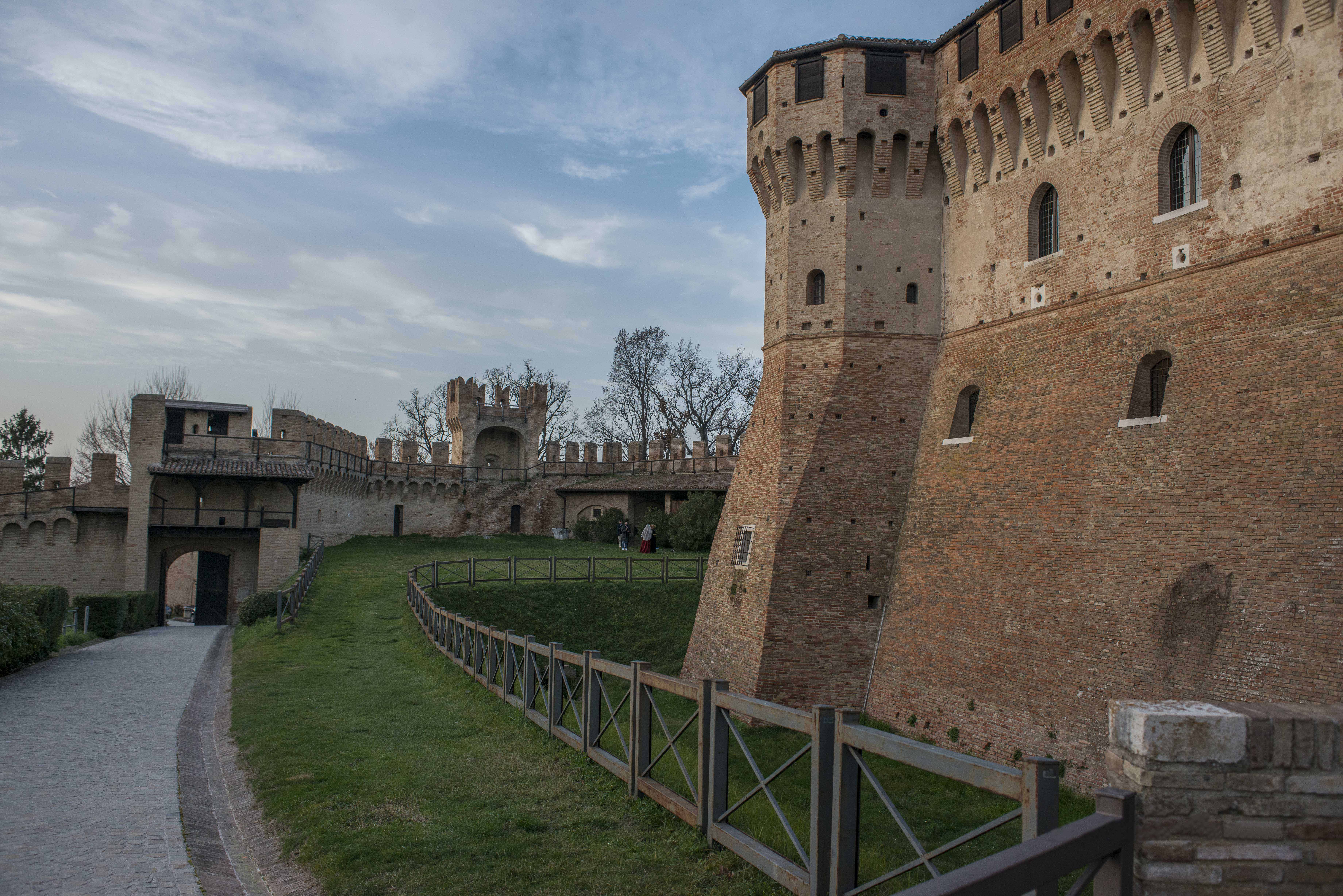 Gradara 002. Градара. Кастелло Саббьонара. Gradara. Кресло Градара.