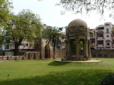 File:Hauz khas.jpg