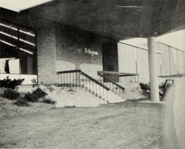 File:Holyoke Transcript-Telegram last building.png