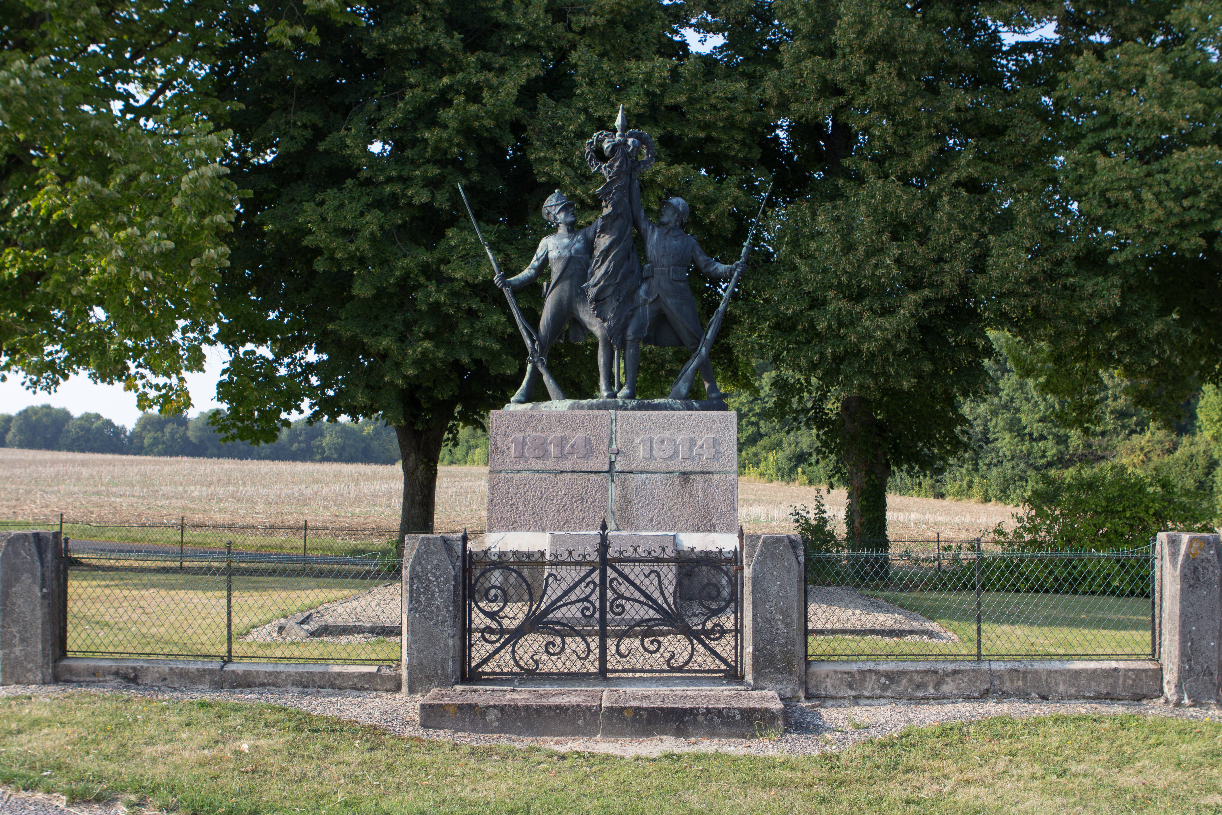 Monument des Marie-Louise  France Hauts-de-France Aisne Bouconville-Vauclair 02860