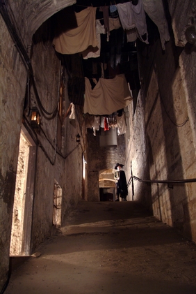 File:Marykingsclose006.jpg