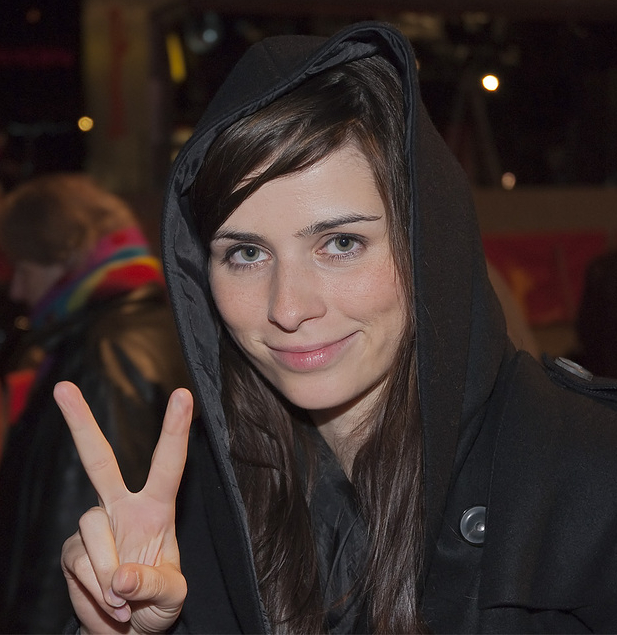 File:Nora Tschirner Berlinale 2009 crop.jpg - Wikimedia Commons