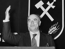 <span class="mw-page-title-main">Otto Strasser</span> German politician (1897–1974)