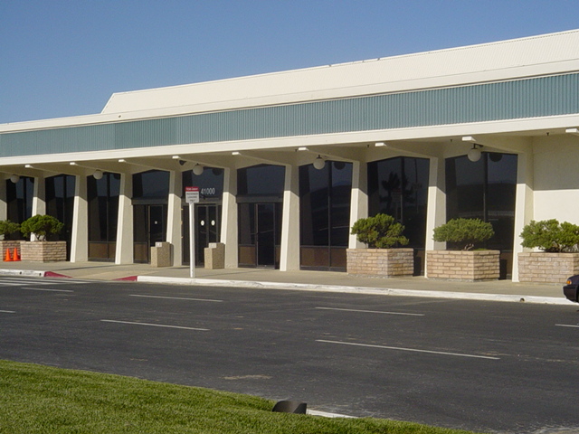 File:Palmdale Airport Terminal.jpg