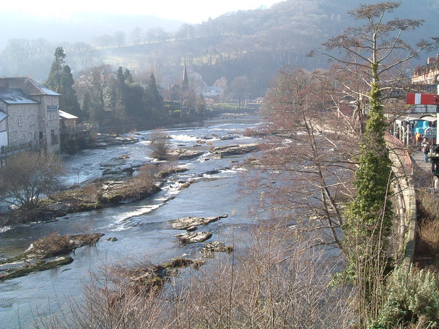 File:River Dee at Llangollen - geograph.org.uk - 766671.jpg