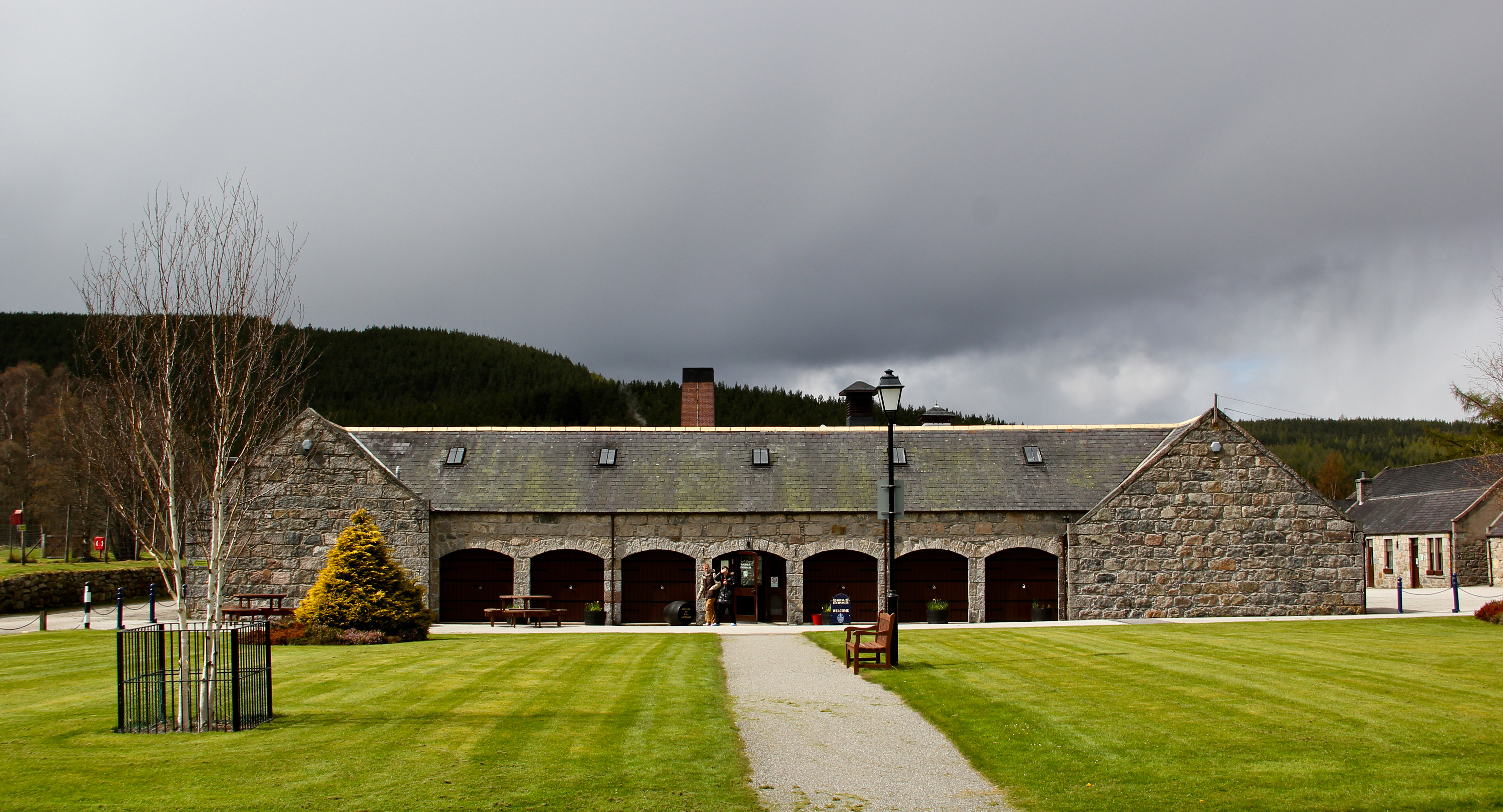 Royal Lochnagar distillery