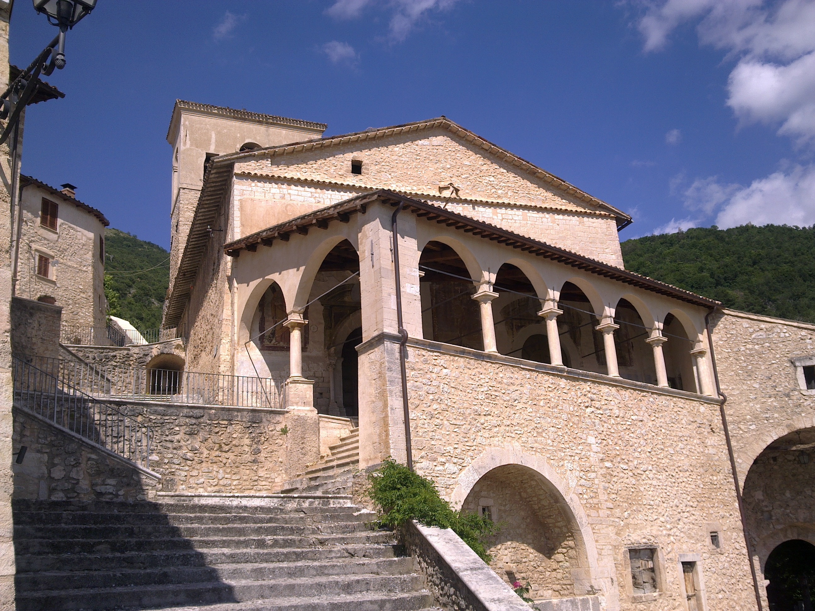 La chiesa di San Andrea a Campi di Norcia prima del terremoto del 2016