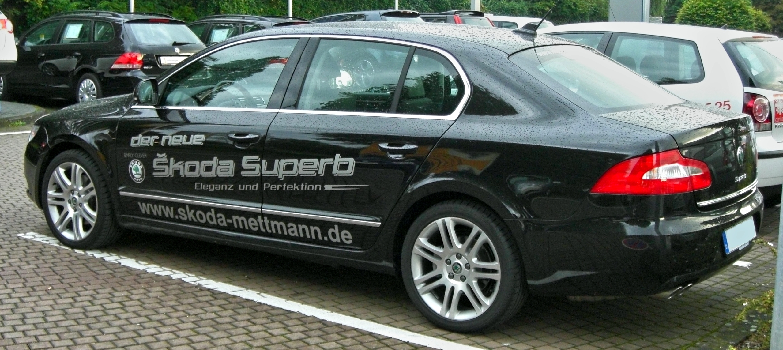 Category:Škoda Superb - Wikimedia Commons