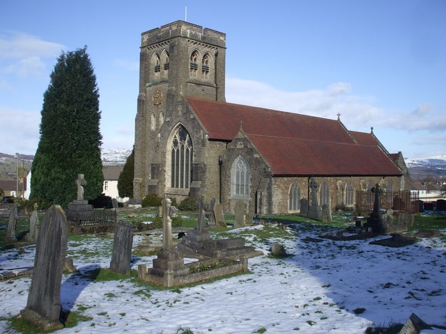 File:St Martin's Church, Caerphilly - geograph.org.uk - 1152648.jpg