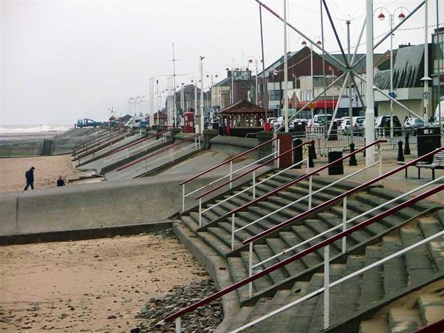 File:The Promenade - geograph.org.uk - 135607.jpg