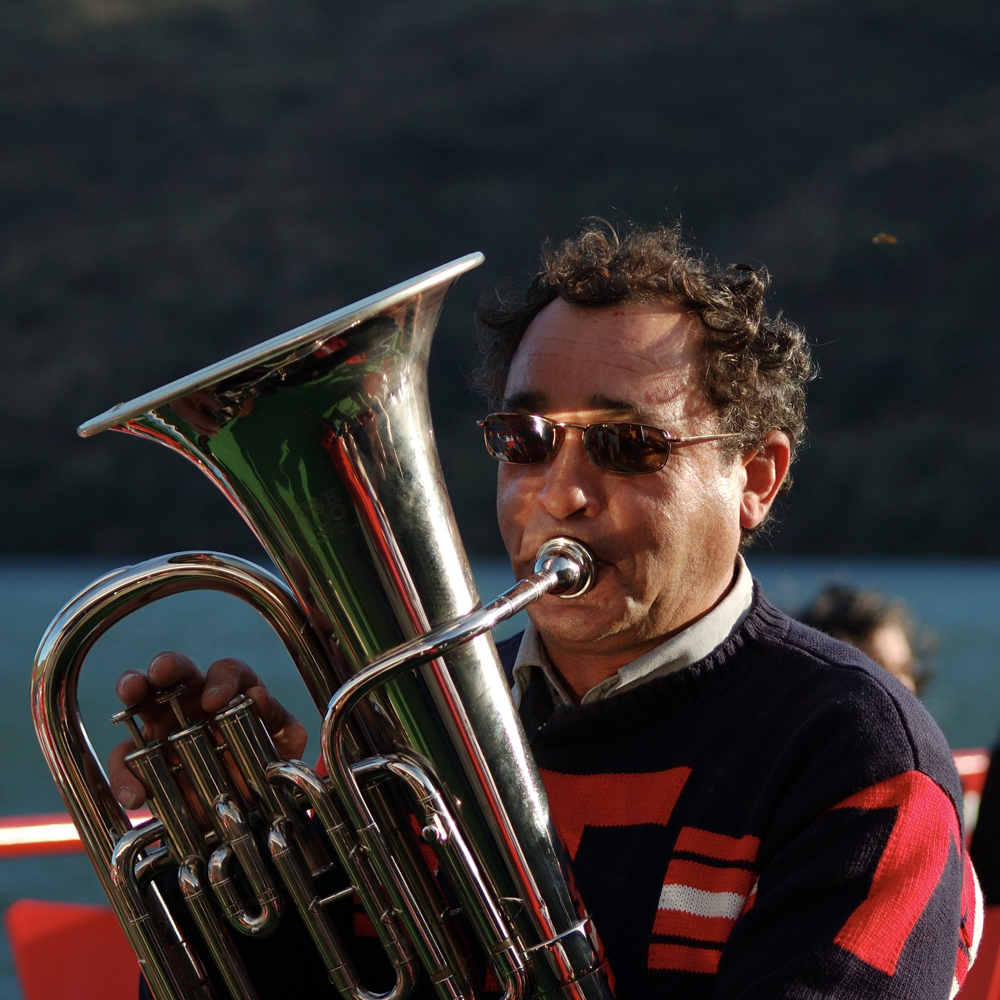 File:Tuba player (60470718).jpg - Wikimedia Commons