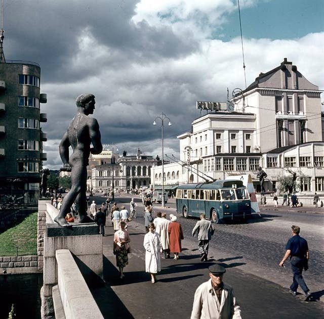 Valmet BTH trolleybus no. 10 in Tampere 1950s.jpg