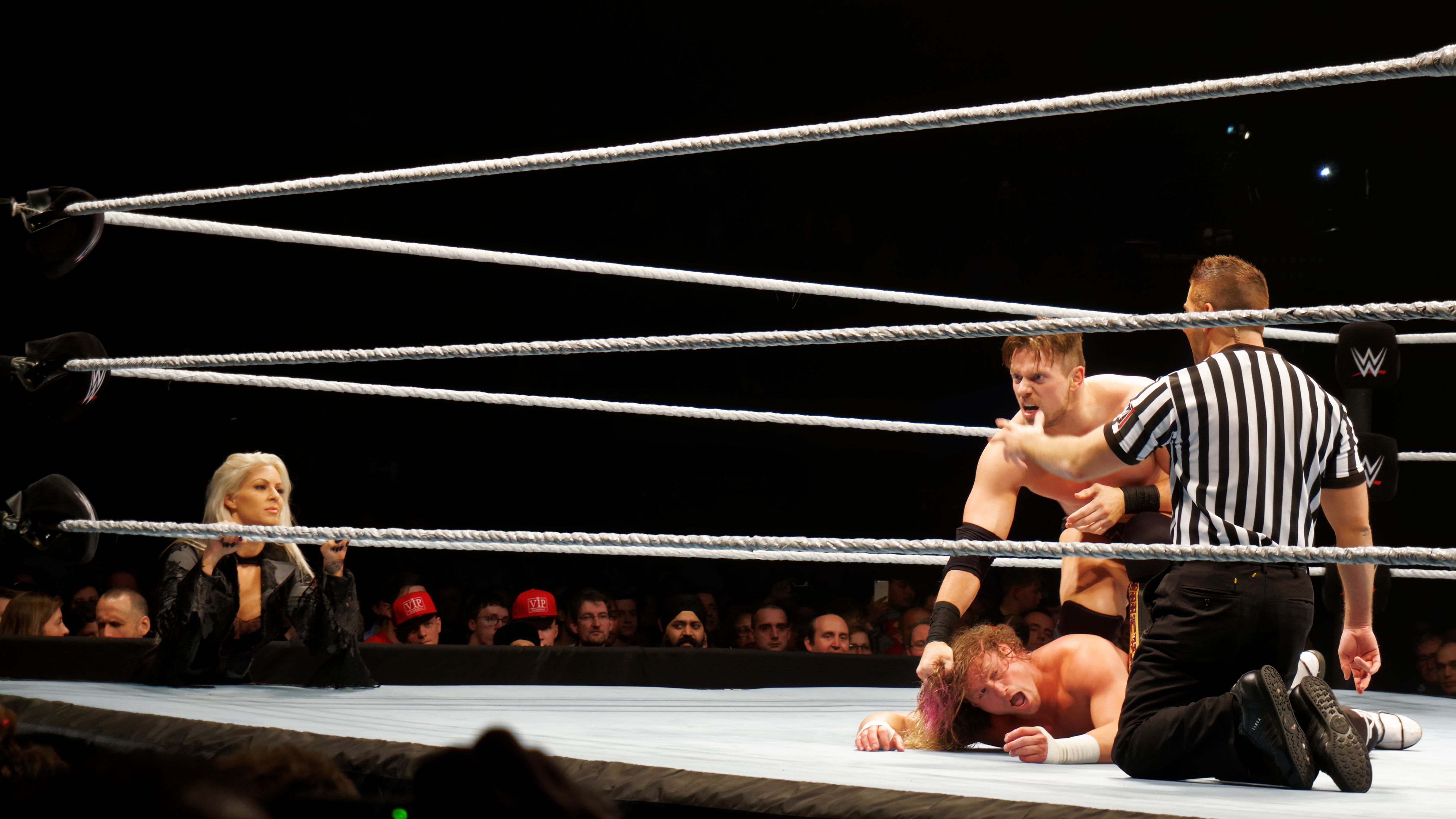 File:WWE Live 2016-04-21 20-15-13 ILCE-6300 0086 DxO (28423947943