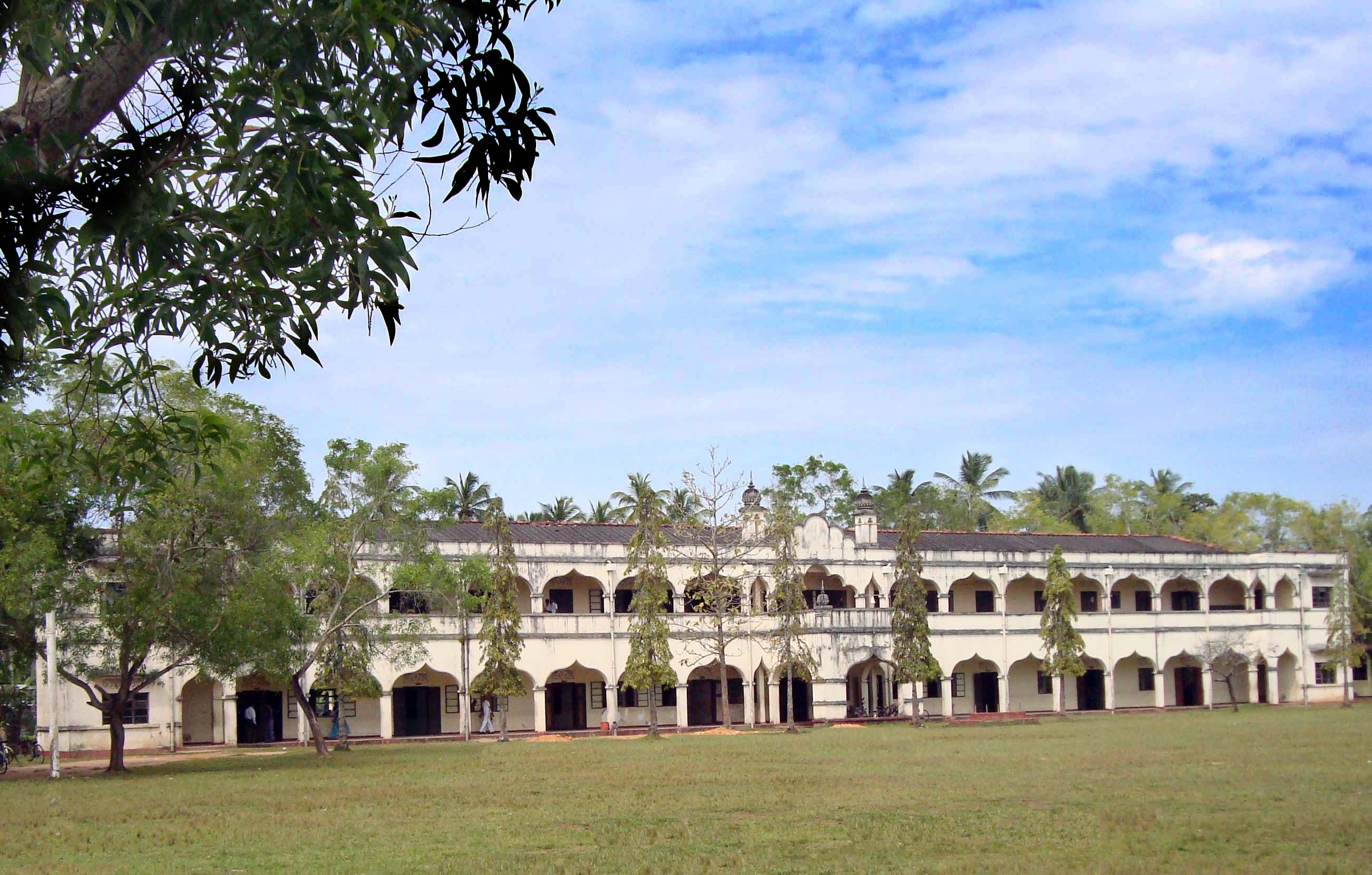 File:Zahira College, Dharga Town.jpg - Wikimedia Commons