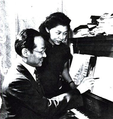 File:Zhao Yuanren and his daughter Rulan Chao Pian (Nanjing Daily).jpg