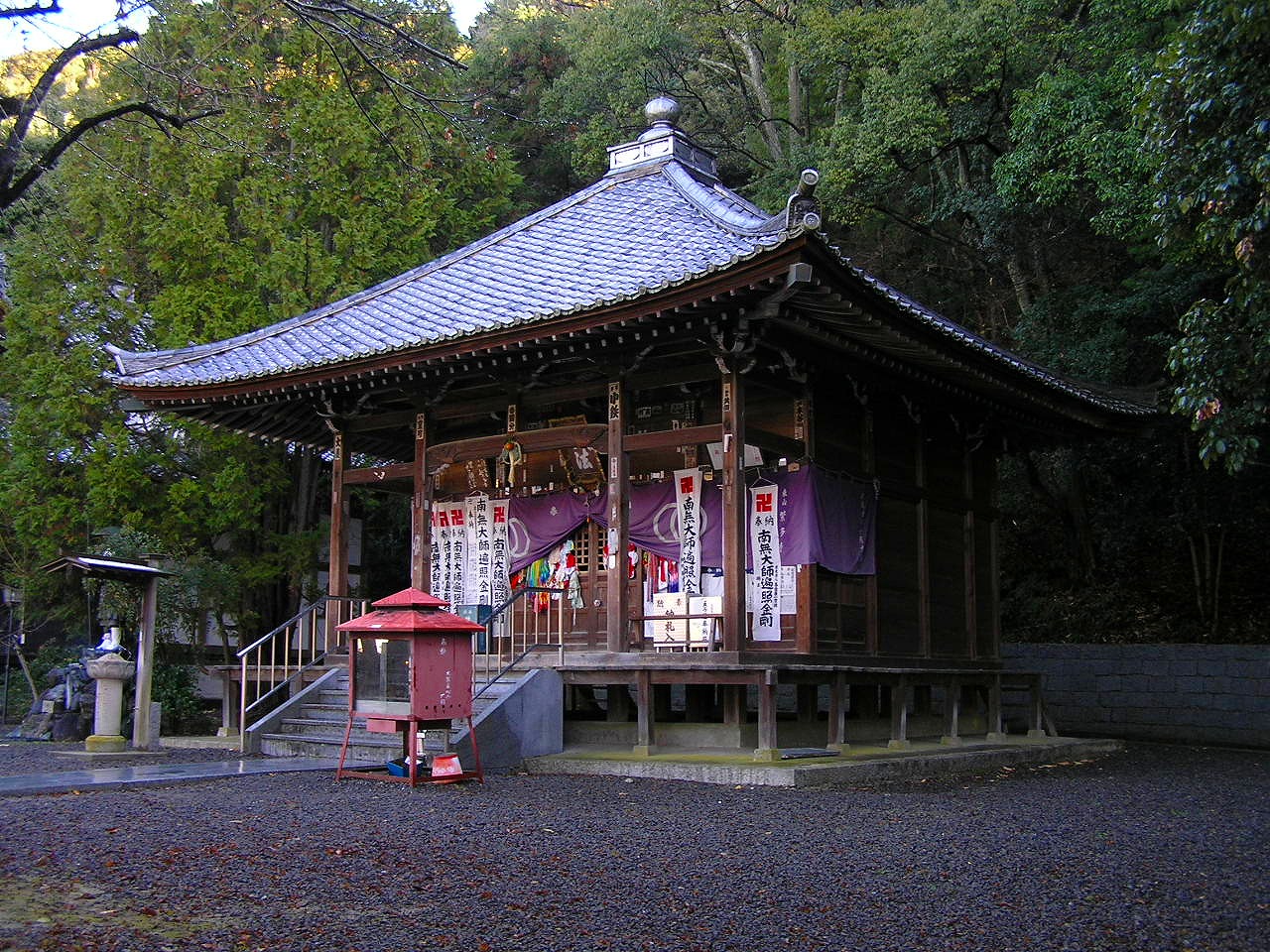 ファイル 50番繁多寺大師堂p Jpg Wikipedia