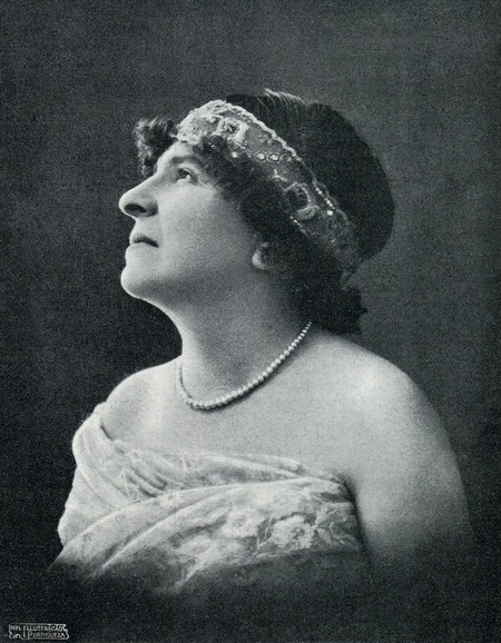 File:Adelina Abranches - Vida Artística (5.ª sem. Jul. 1911).png