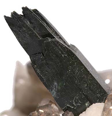 File:Aegirine-Quartz-Feldspar-Group-118741.jpg