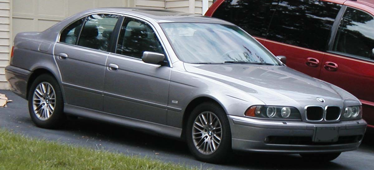 File:BMW 5er-E60.jpg - Wikipedia