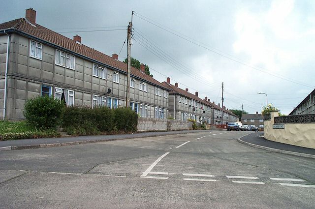 File:Barnstaple estate - geograph.org.uk - 38338.jpg