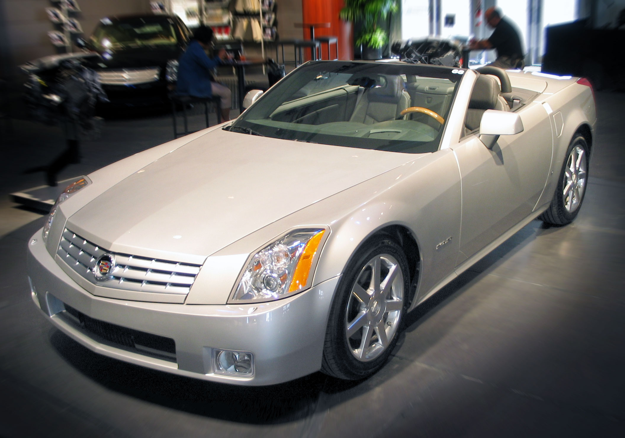 Cadillac XLR - Wikipedia