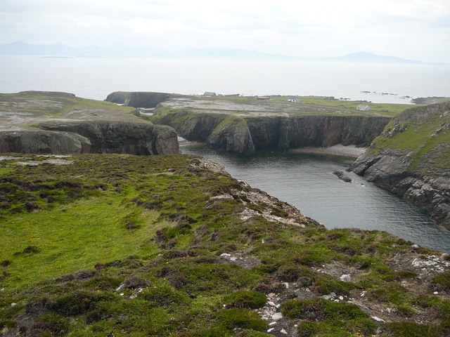 File:Coastal scenery at the eastern end of Tory Island - geograph.org.uk - 1051228.jpg