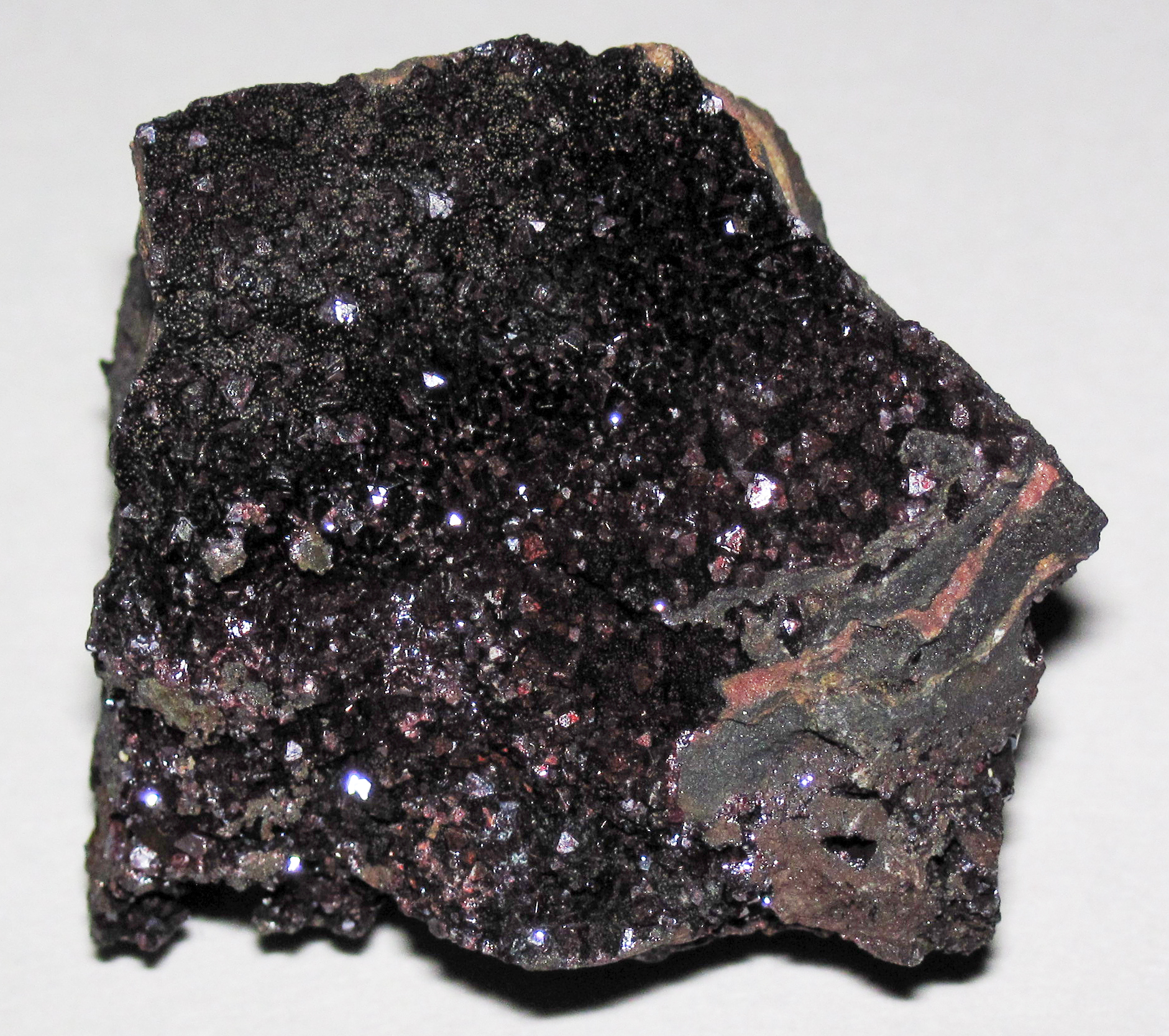 Cuprite: Mineral information, data and localities.