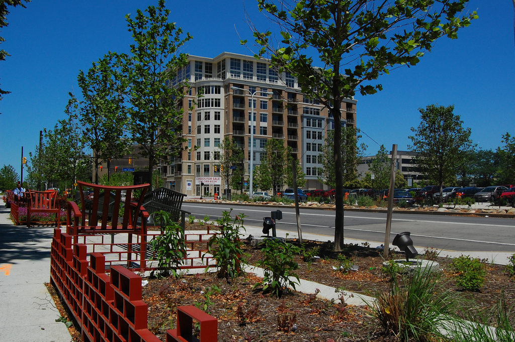 Avenue. Ameritrust Tower.