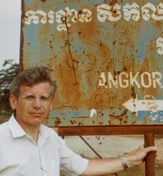 Folker Reichert im August 2003 in [[Angkor