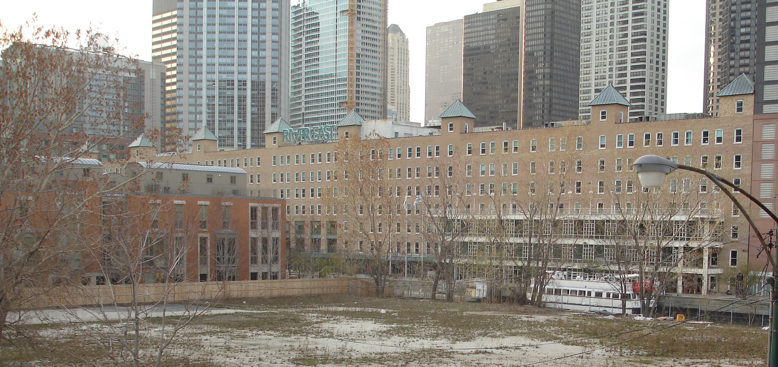 File:Northerly Island Beach - Chicago, Illinois.JPG - Wikipedia